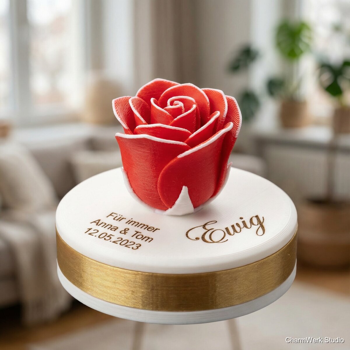 Kleine Rose im „Ewig“-Displayständer - Detailansicht