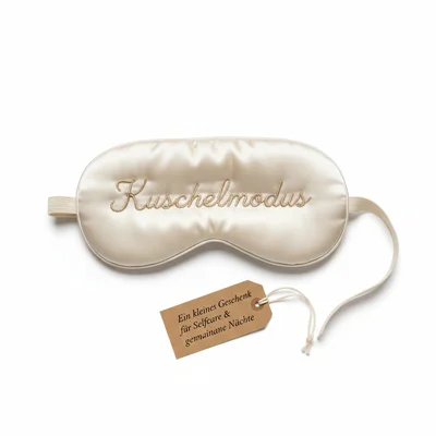 Handgenähte Schlafmaske „Kuschelmodus“ mit Namen