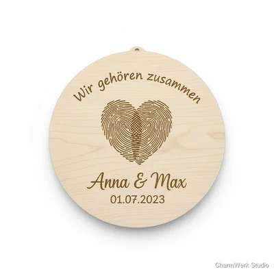 Holz-Wandkreis „Wir gehören zusammen“ mit Fingerabdruck-Herz