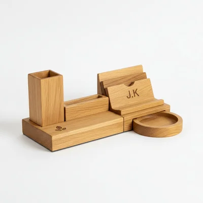 Modulare Schreibtisch-Organizer-Landschaft aus Holz