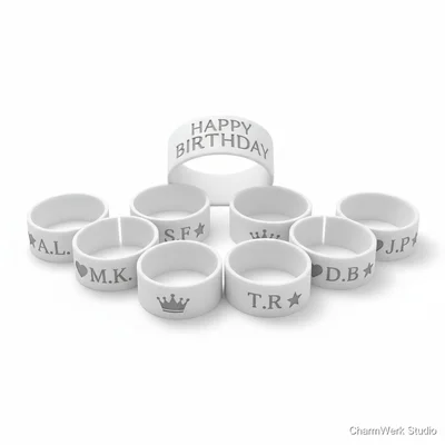 „Happy Birthday“-Serviettenring-Set mit Initialen