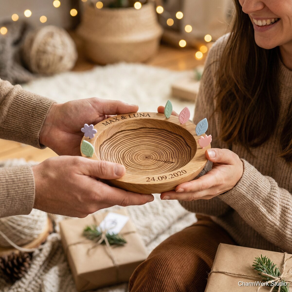 „Zwei Namen – ein Baum“-Schmuckschale mit 3D-Blättern - Lifestyle