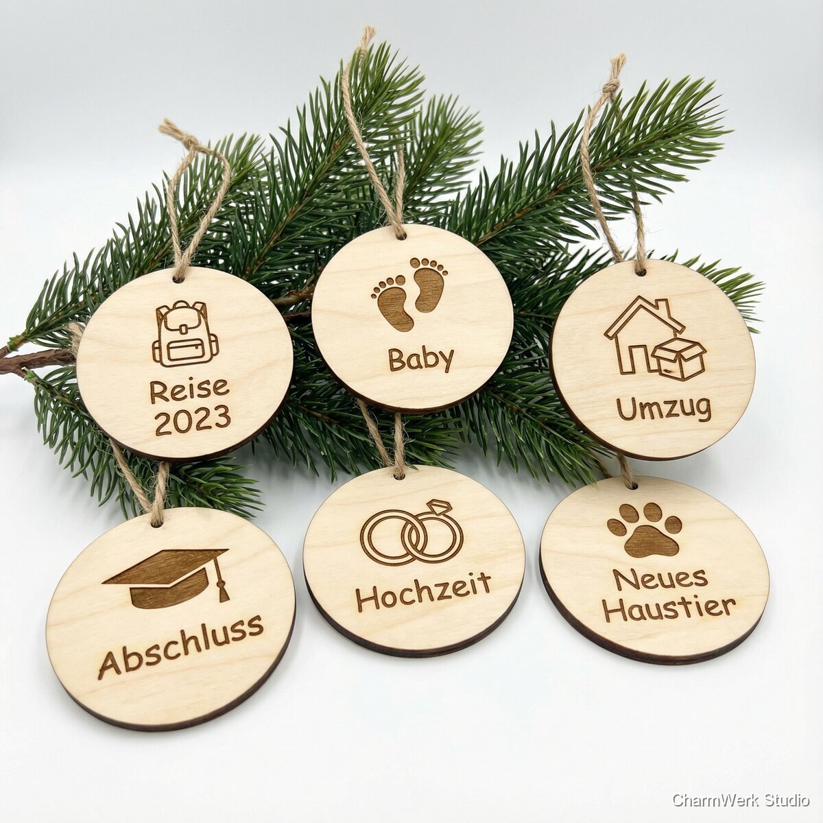 Baumanhänger-Set „Jahresrückblick“ mit 6 Momenten - Seitenansicht