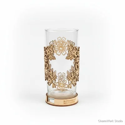 CNC-gefräste Vase-Hülle „Blütenkranz“ für Glasvase