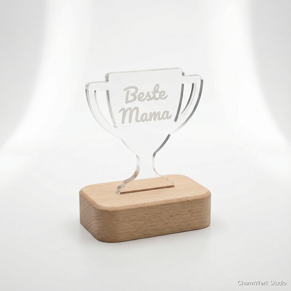 Mini-Trophäe aus Acryl mit Holzfuß