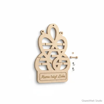 CNC-Halsketten-Display „Mama trägt Liebe“ als Wandhänger
