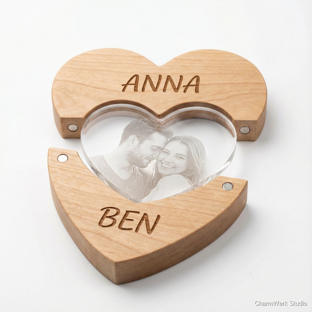Puzzle-Herz aus Holz mit Acryl-Fotoeinleger