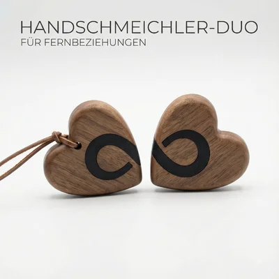 Handschmeichler-Duo: Holzherz mit 3D-Inlay
