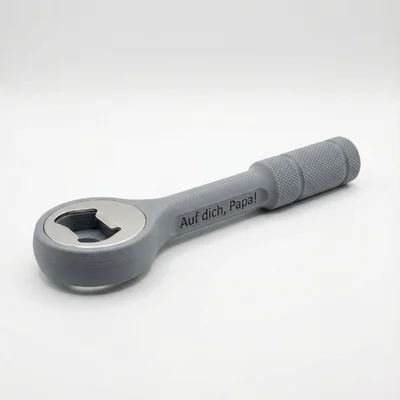 Personalisierter Flaschenöffner als Steckschlüssel-Design