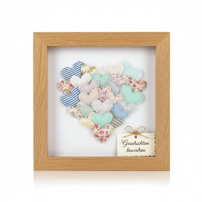 Personalisierter Erinnerungsrahmen mit Stoffherz-Collage