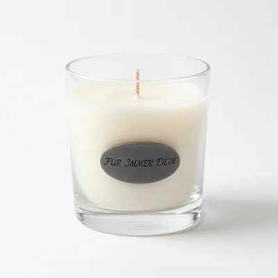 Duftkerze im Glas mit versteckter Liebesbotschaft