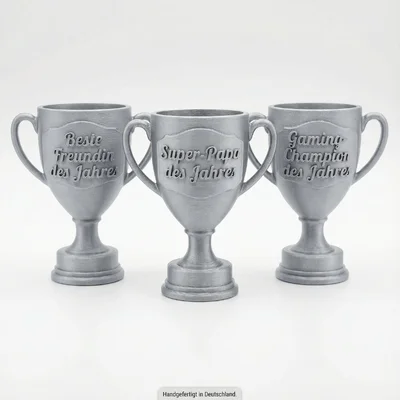 Mini-Trophäe „Bester … des Jahres“ personalisiert