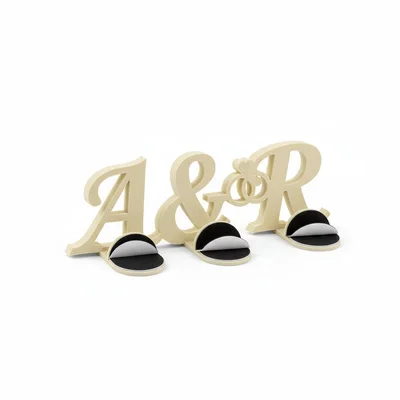 Tischkartenhalter in Form eurer Initialen (Set)