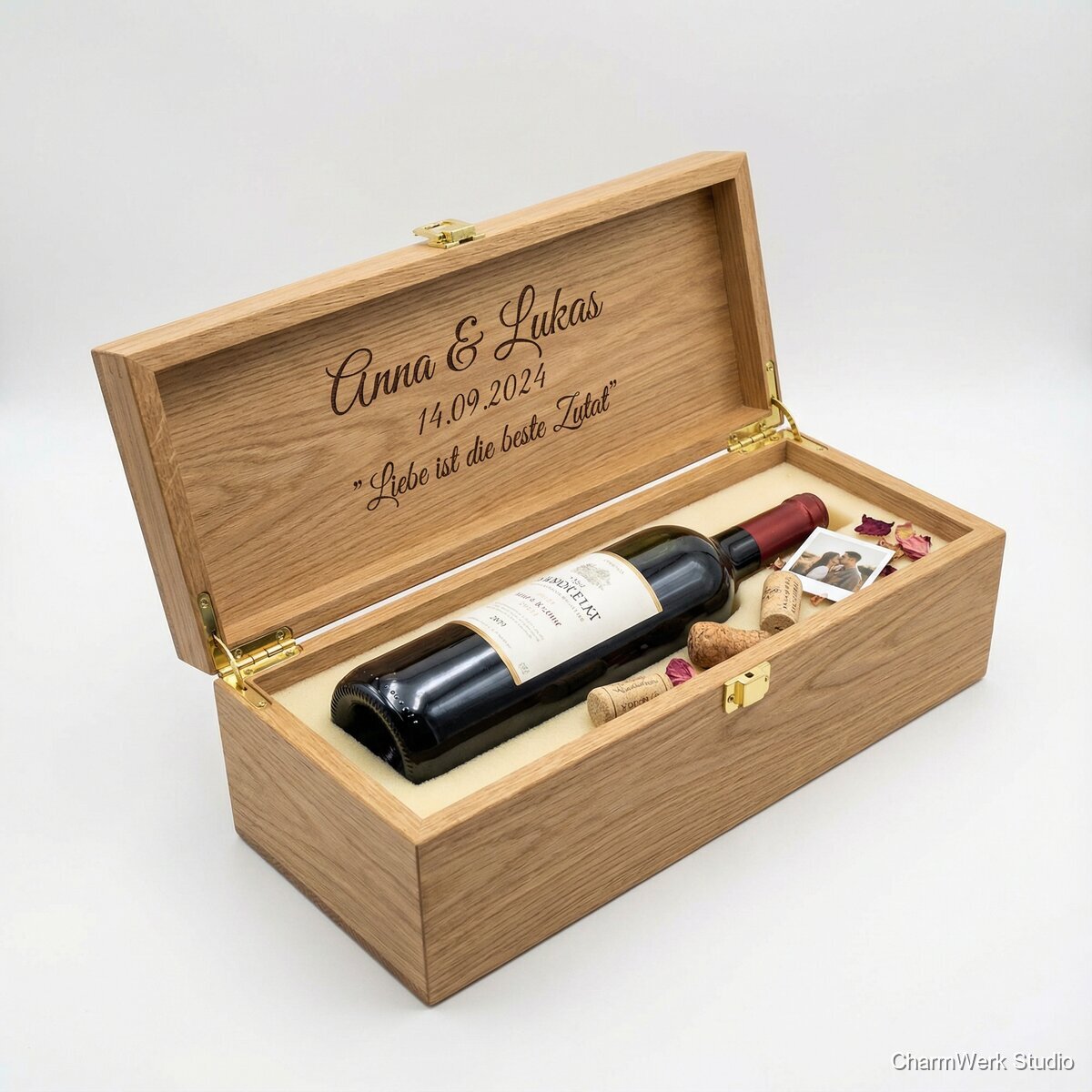 CNC-gefräste Wein-/Sektkiste mit Flaschenbett - Seitenansicht