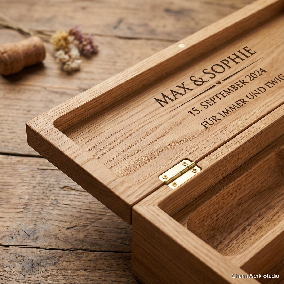 CNC-gefräste Wein-/Sektkiste mit Flaschenbett - Detailansicht