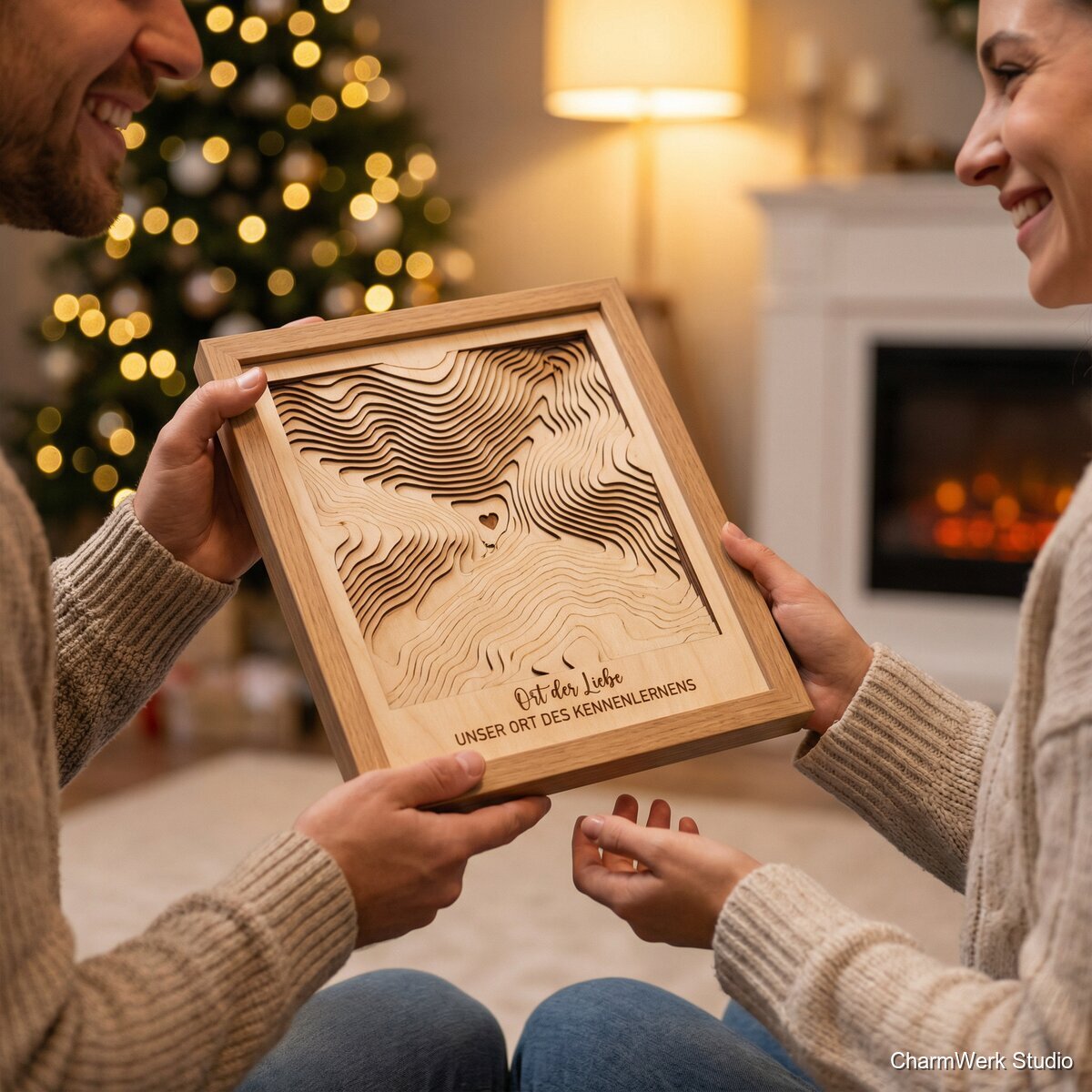Topografische „Ort der Liebe“-Karte als 3D-Holzbild - Lifestyle