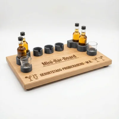 Mini-Bar-Board: graviertes Brett mit 3D-Flaschenhaltern