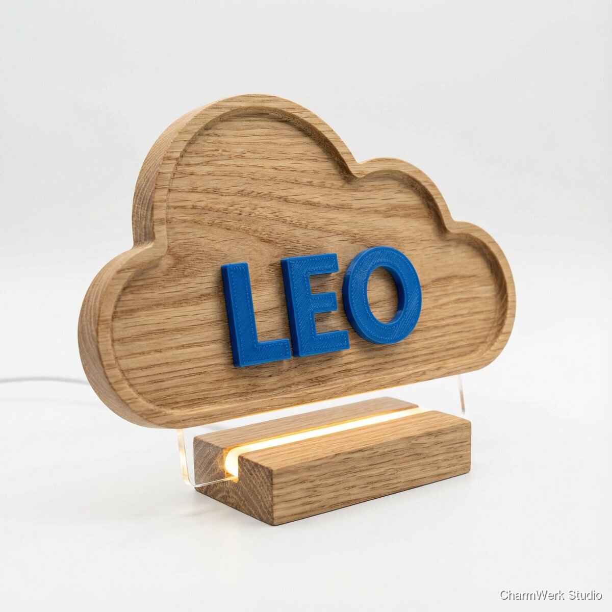 CNC-Namensschild mit 3D-Schriftzug und LED-Sockel - Seitenansicht