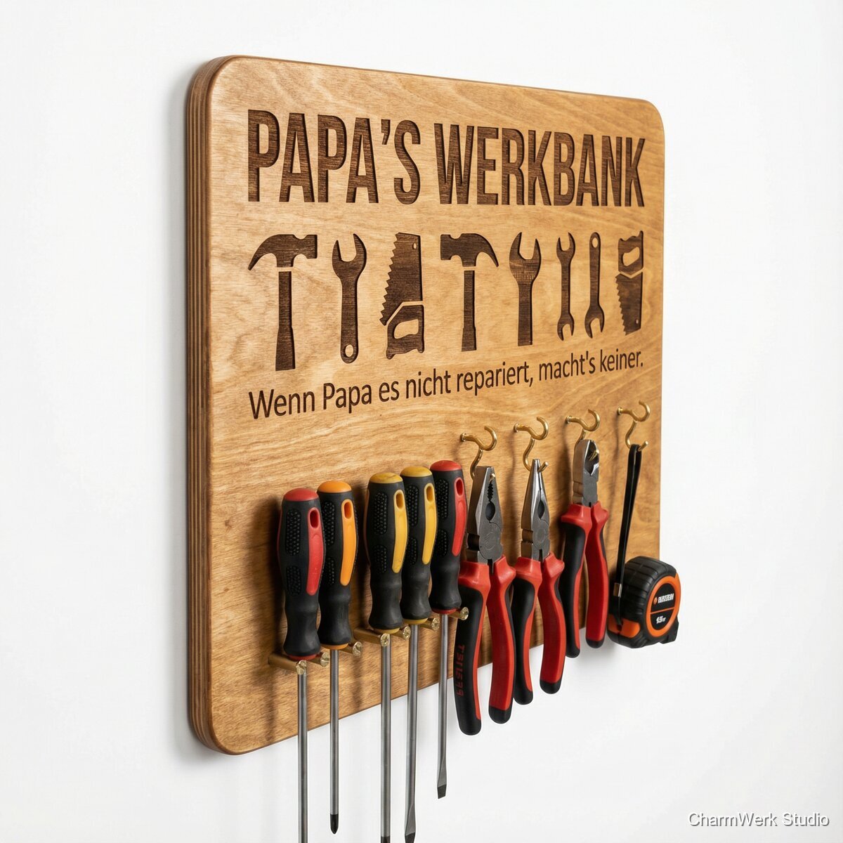 Graviertes Werkzeug-Organizerbrett „Papa’s Werkbank“ - Seitenansicht