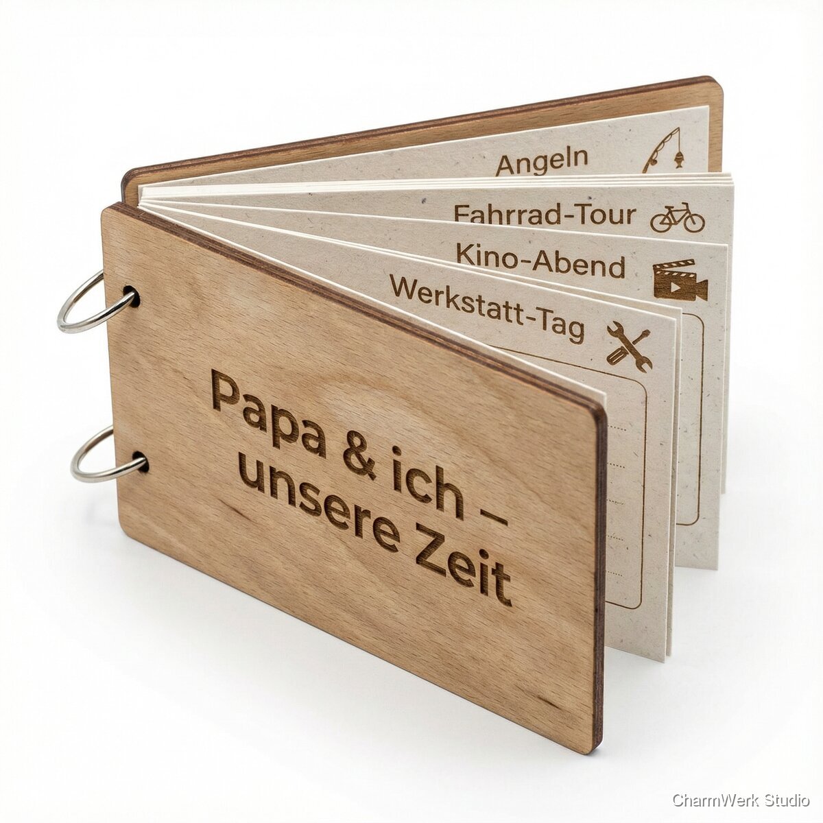 „Papa & ich“-Gutscheinbuch aus Holzcover - Seitenansicht