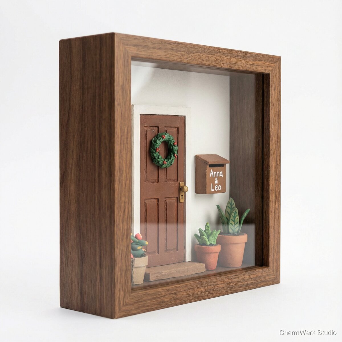 „Erstes gemeinsames Zuhause“ Mini-Diorama im Bilderrahmen - Seitenansicht