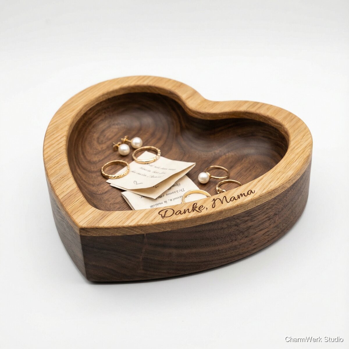 CNC-gefräste Herz-Schale für Schmuck & Erinnerungen - Seitenansicht