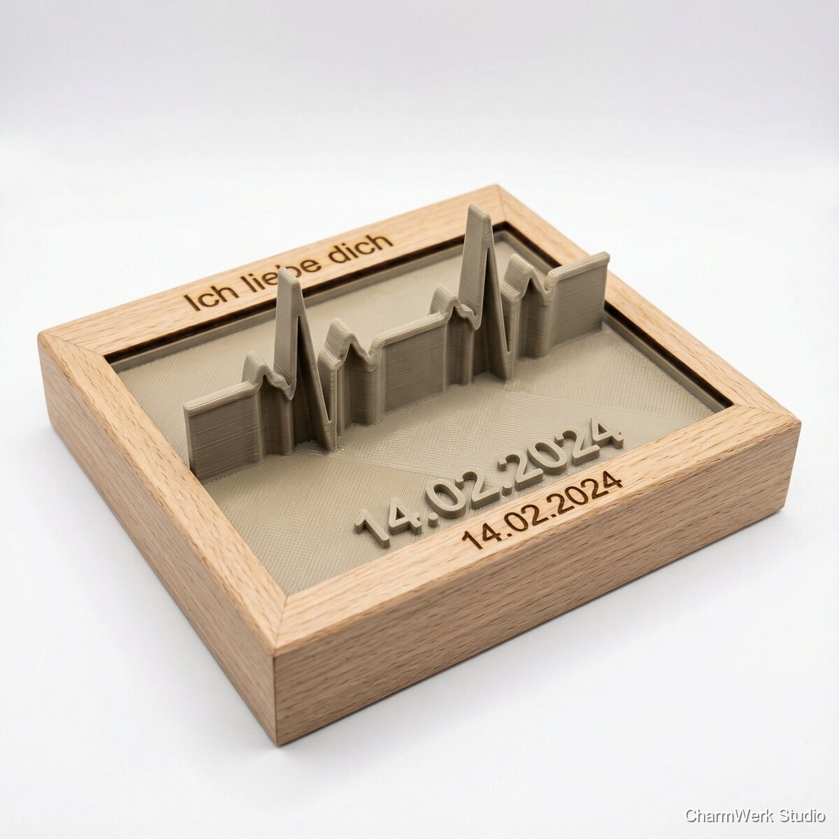 3D-gedrucktes „Herzschlag“-Relief eures Satzes - Seitenansicht