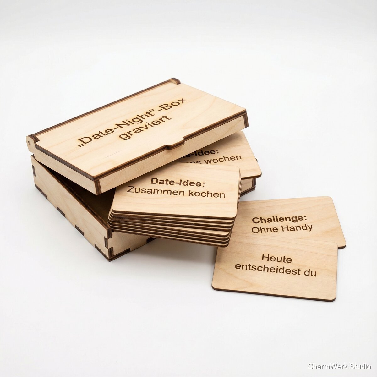 „Date-Night“-Box mit gravierten Aktivitätskarten
