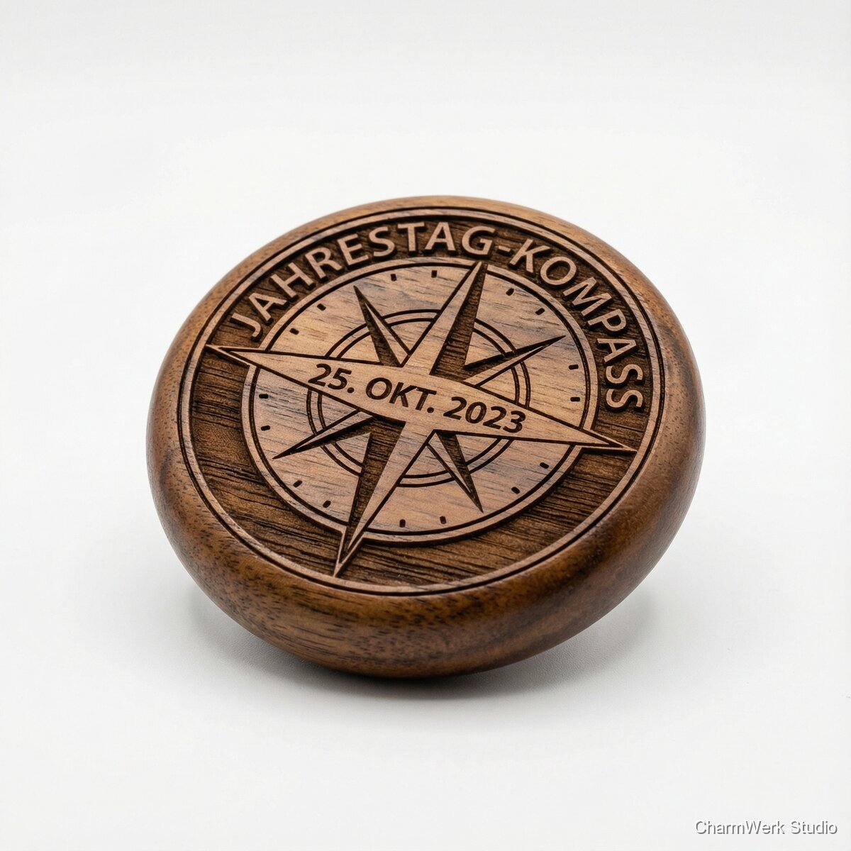 Lasergravierter „Jahrestag-Kompass“ als Taschenstein - Seitenansicht
