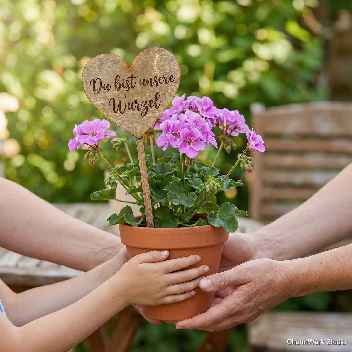 Blumenstecker aus Holz: „Du bist unsere Wurzel“ - Lifestyle