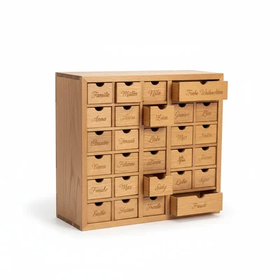 CNC-gefräster Adventskalender mit Schubladen und Namen