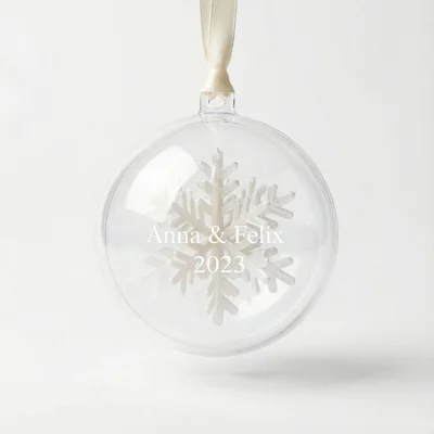 Acryl-Weihnachtskugel mit 3D-Schneeflocken-Inlay