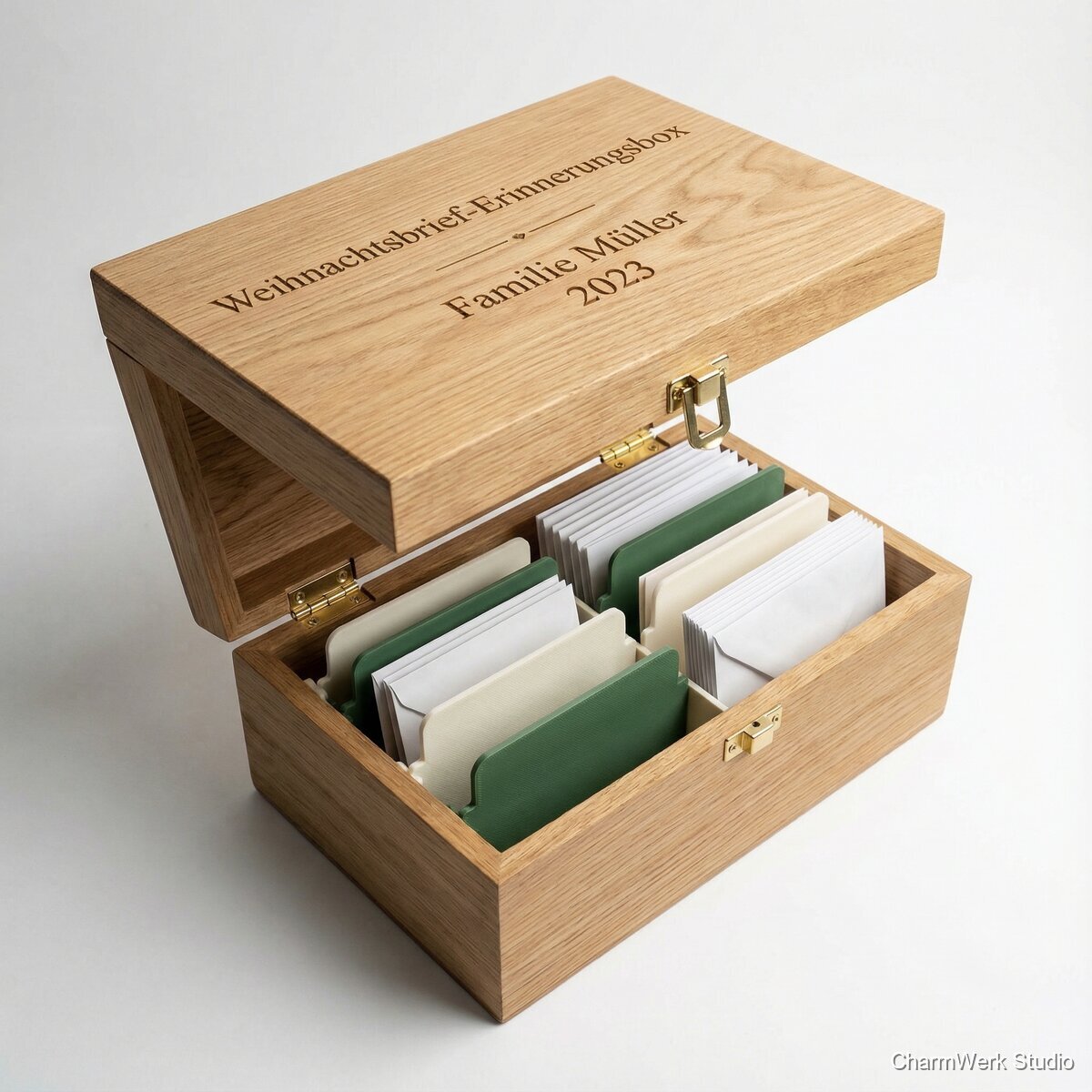 „Weihnachtsbrief“-Erinnerungsbox mit Gravur und 3D-Trennern - Seitenansicht