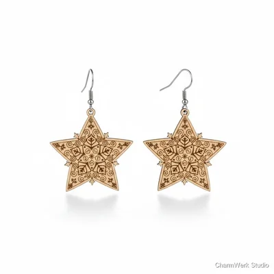 Weihnachtsstern-Ohrring-Set aus graviertem Holz