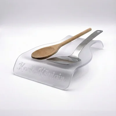 Personalisierte Kochlöffel-Ablage mit Namenszug