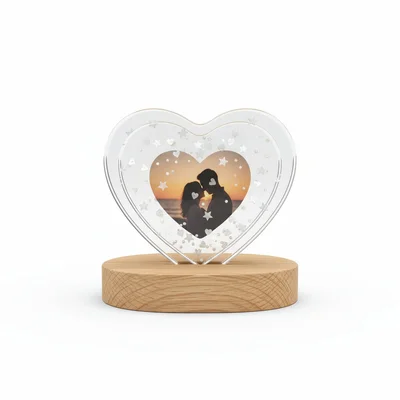 Herz-Schneekugel-Style Display mit schwebendem Foto